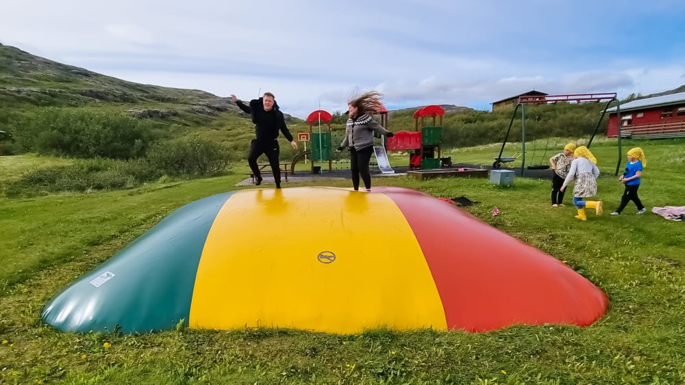 Flókalundur Ærslabelgur Hreinir Garðar Ærslabelgir